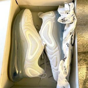 Nike Air Max 720 size 8 men